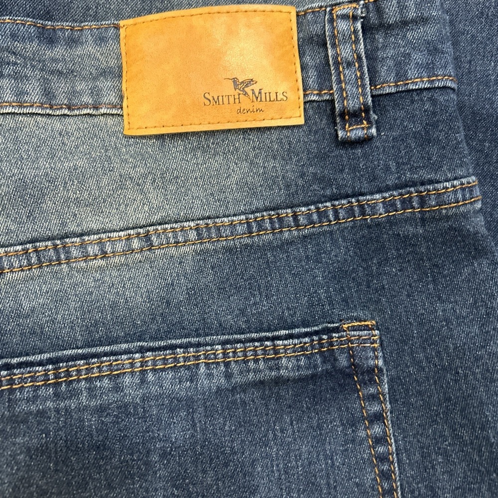 Smith & Mills Leg Stretch Men's Jeans Size 44x30 Medium Wash Missing Button